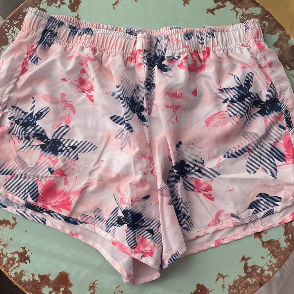 Women’s floral athletic shorts